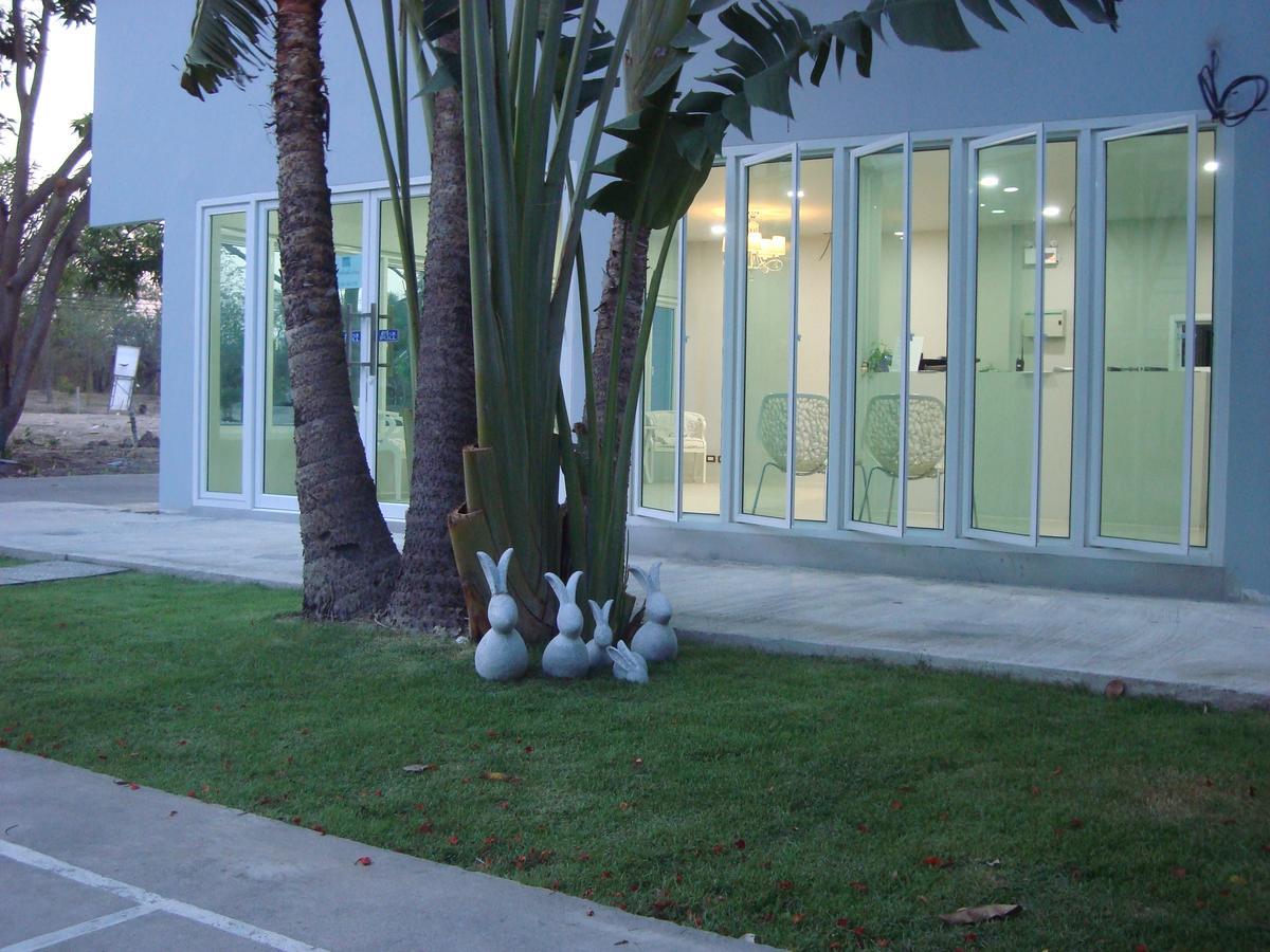 Addera Residence HHQ Esterno foto