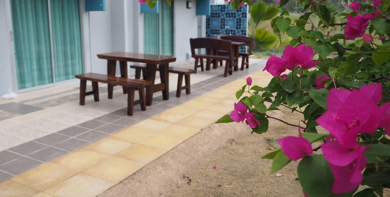 Addera Residence HHQ Esterno foto